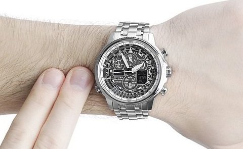 Citizen西铁城Navihawk UTC海军鹰JY8030-83E不锈钢男士石英计时腕表