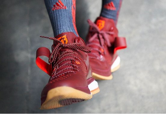 Adidas阿迪达斯RG3 ENERGY BOOST运动鞋，2件$120