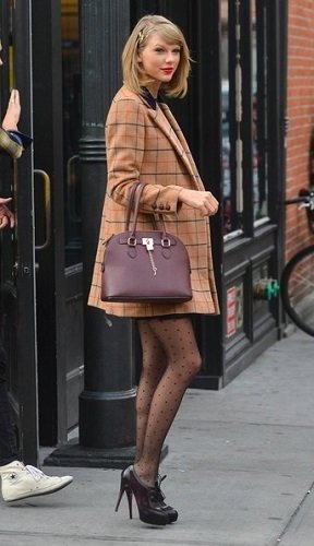 ALDO Frattapolesine时尚贝壳包 粉色款Taylor Swift明星款