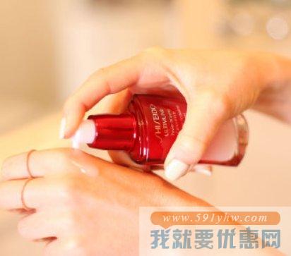 资生堂Shiseido 红妍活肌精华露50ml（送限量版夏季护肤套装）