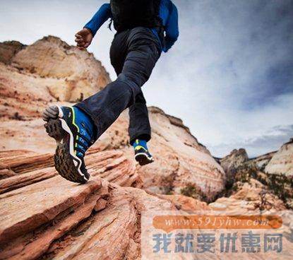 阿迪达斯（Adidas Outdoor）男款越野鞋 Terrex Fast R紫橘红黑配色