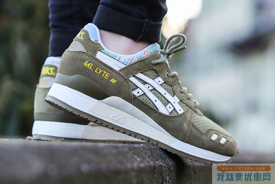 亚瑟士(ASICS) 女士复古跑鞋Gel Lyte-III 橄榄绿