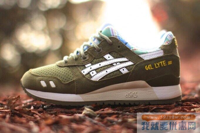 亚瑟士(ASICS) 女士复古跑鞋Gel Lyte-III 橄榄绿