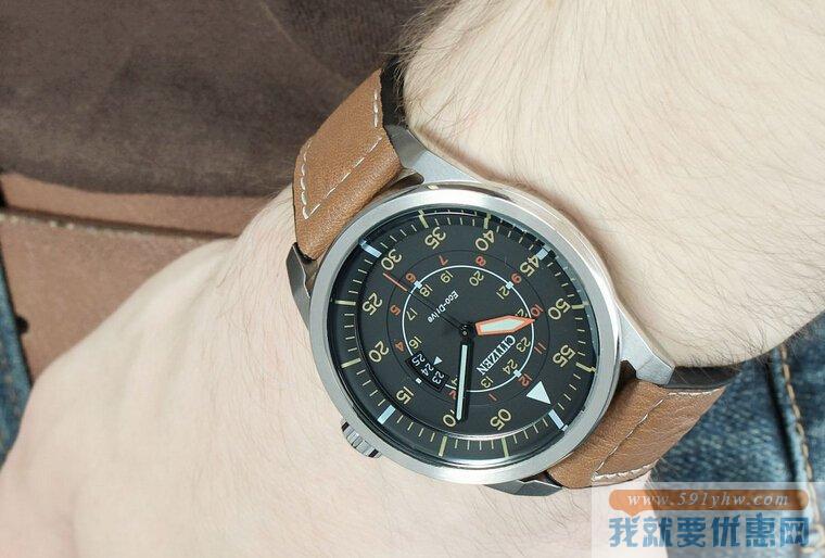 西铁城（Citizen）AW1361-10H 男士光动能飞行员腕表