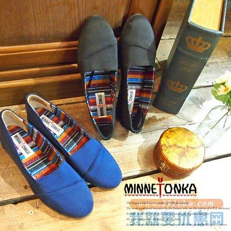 （Minnetonka）迷你唐卡Eva休闲帆布平底鞋/懒人鞋 女士 （三色可选）