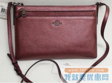 蔻驰（COACH）Metallic Pebbled Leather Journal 酒红色女士真皮单肩包