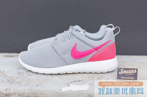 耐克（Nike）Roshe One经典休闲运动鞋 大童款