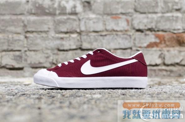 酒红复古风走起！ Nike时尚复古红色帆布鞋热卖 男女都能穿！