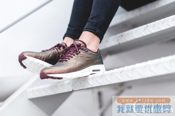 Nike真皮时尚复古女鞋3色热卖