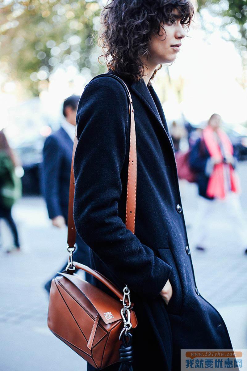 Loewe 小号“Puzzle”美包