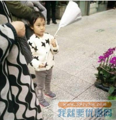 甜馨同款补货啦！Nike耐克毛毛虫 小童款机能运动鞋 2色可选