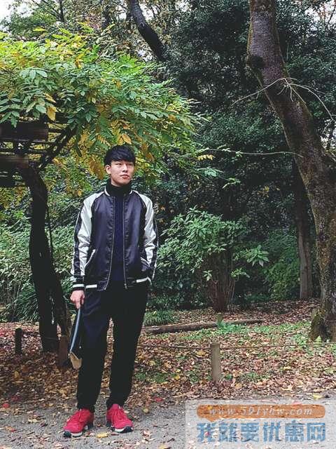 过年新鞋还没买？穿上这几双肯定会像侃爷余文乐比伯一样红！