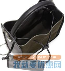 MCM Visetos Coated 金色长款钱包
