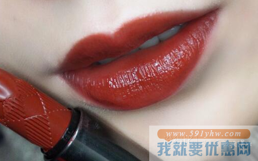 折合180元 BURBERRY 巴宝莉/博柏利 晶润凝彩唇膏 3.3g Russet 93